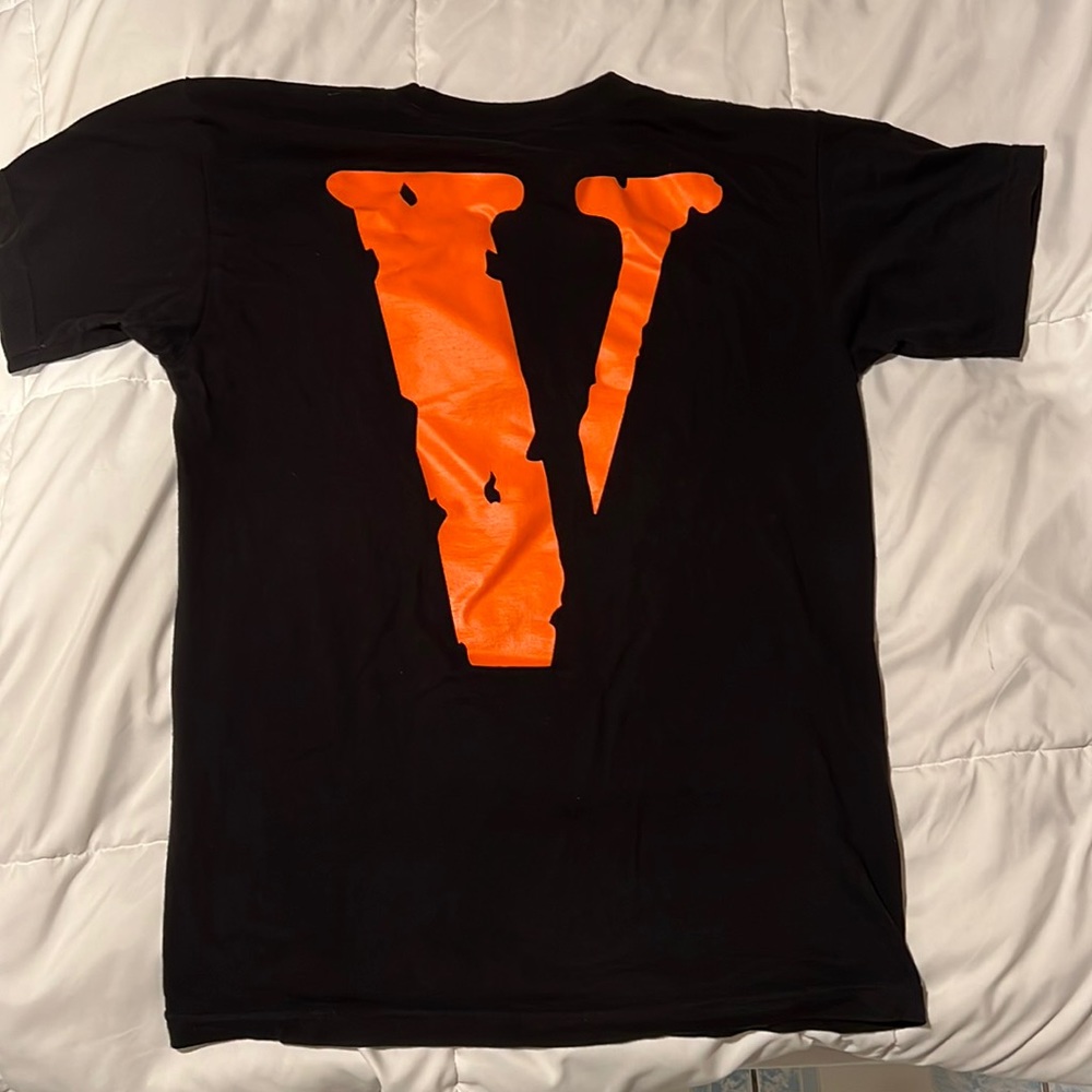 Vlone friends tee (Medium)